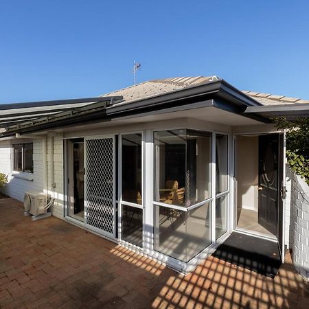 Pavilion Beachfront Alojamiento Mount Maunganui Exterior foto