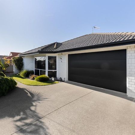 Pavilion Beachfront Alojamiento Mount Maunganui Exterior foto