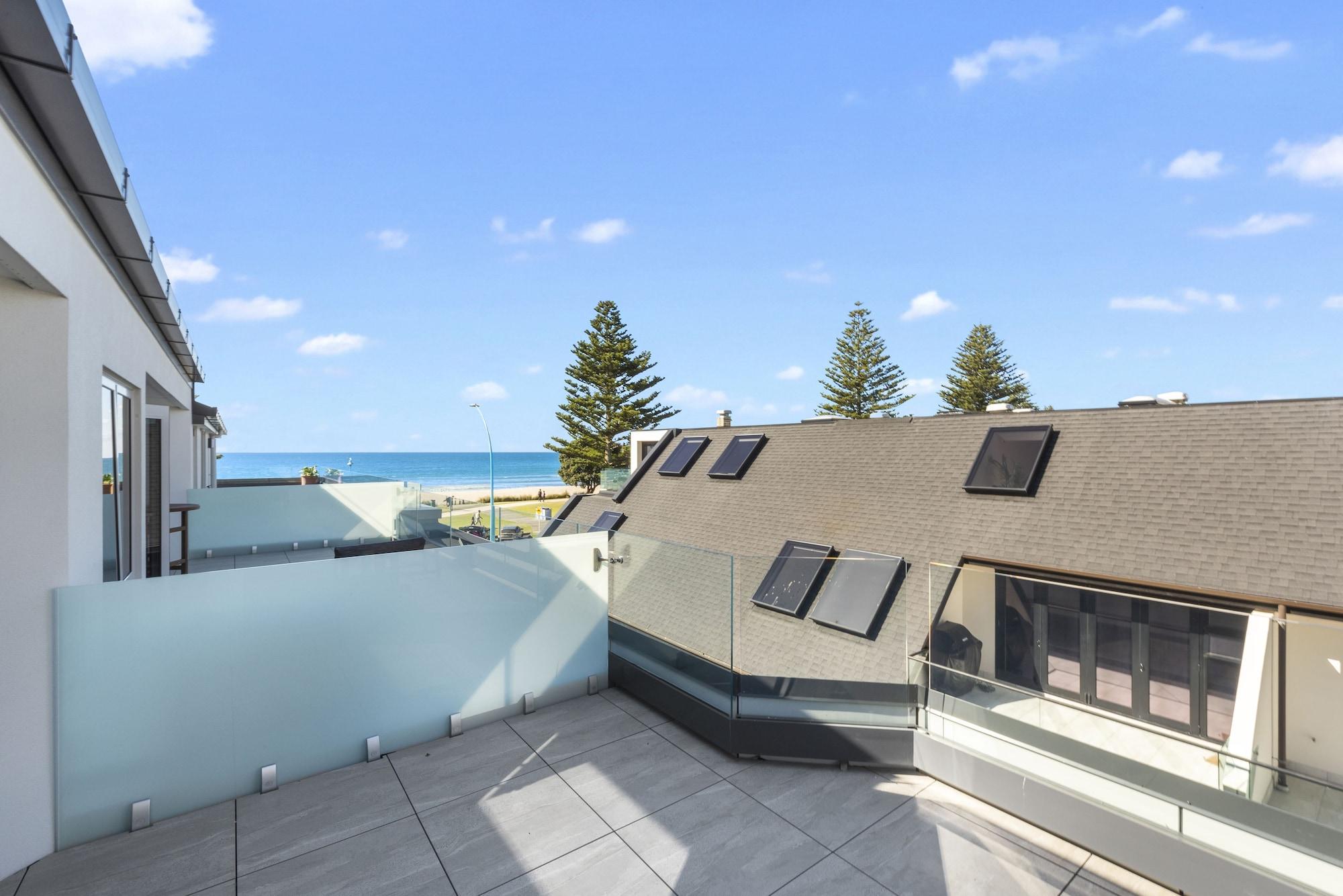 Pavilion Beachfront Alojamiento Mount Maunganui Exterior foto