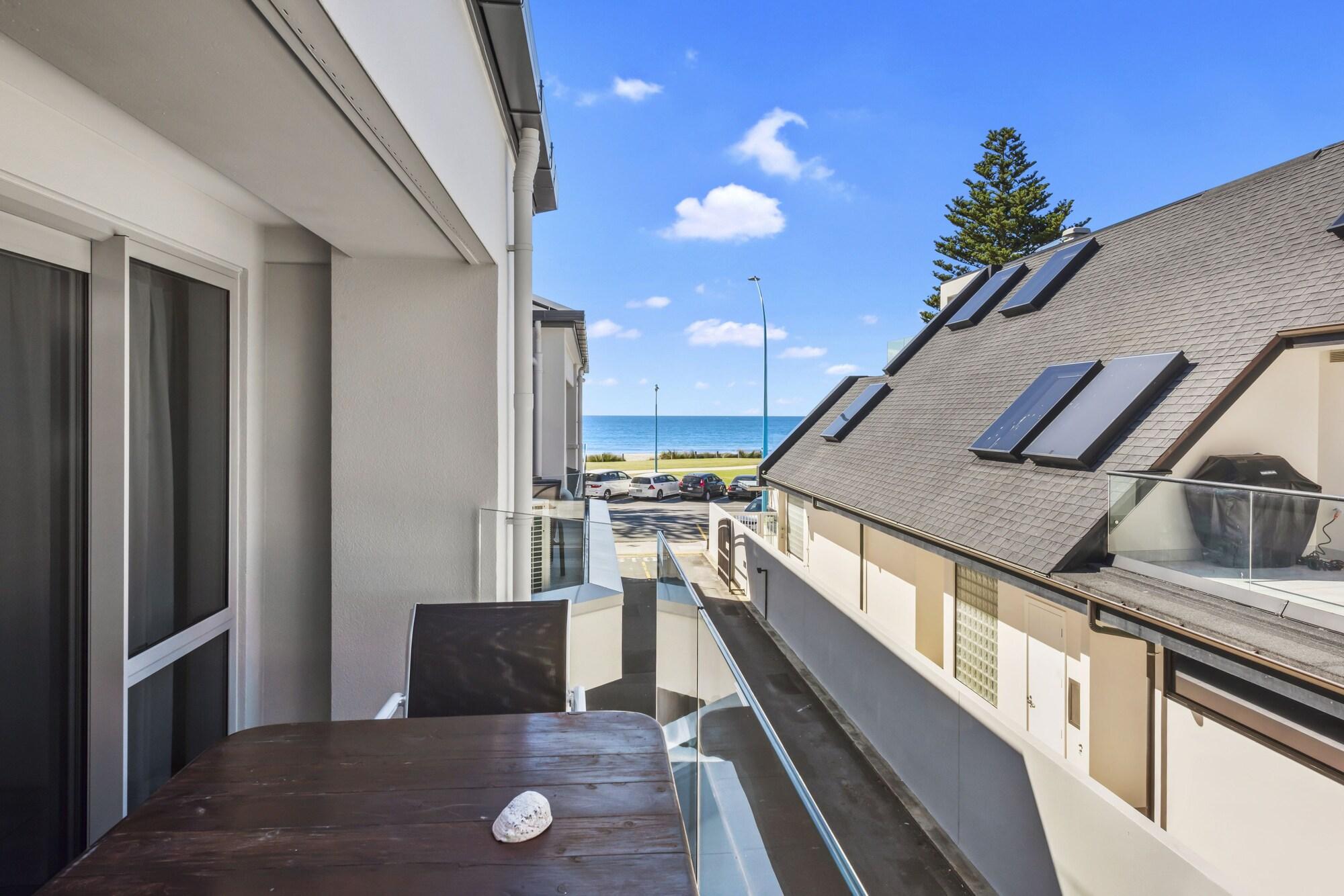 Pavilion Beachfront Alojamiento Mount Maunganui Exterior foto